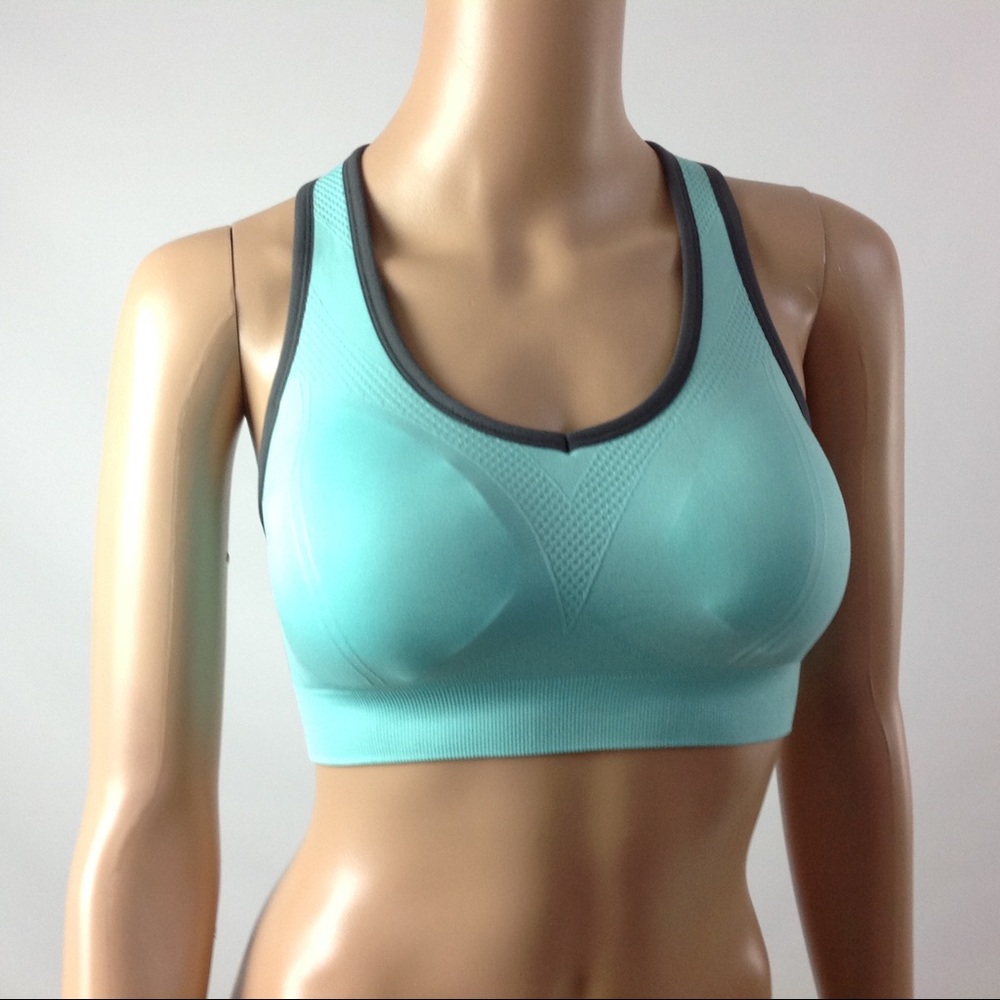 New Sport Essentials Women Sports Bra Size S